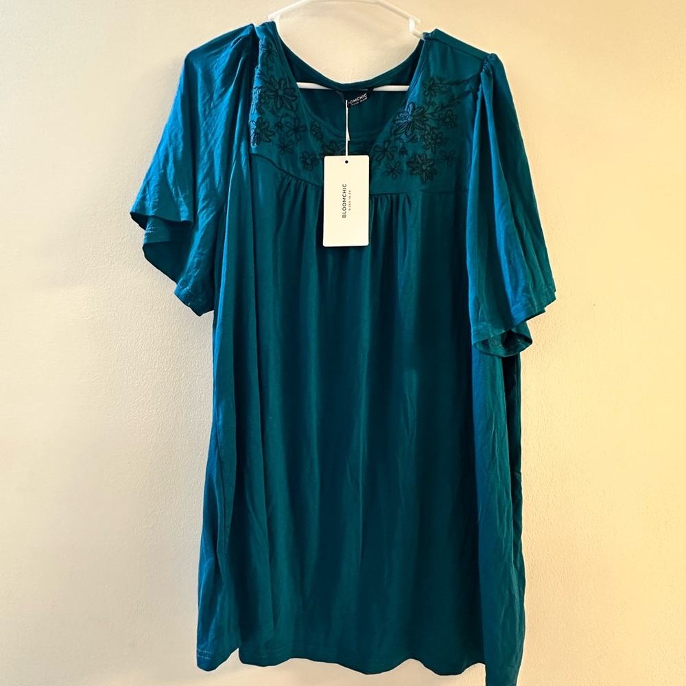 BloomChic Deep Teal Top